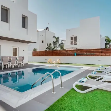Amelia Villa Ayia Napa